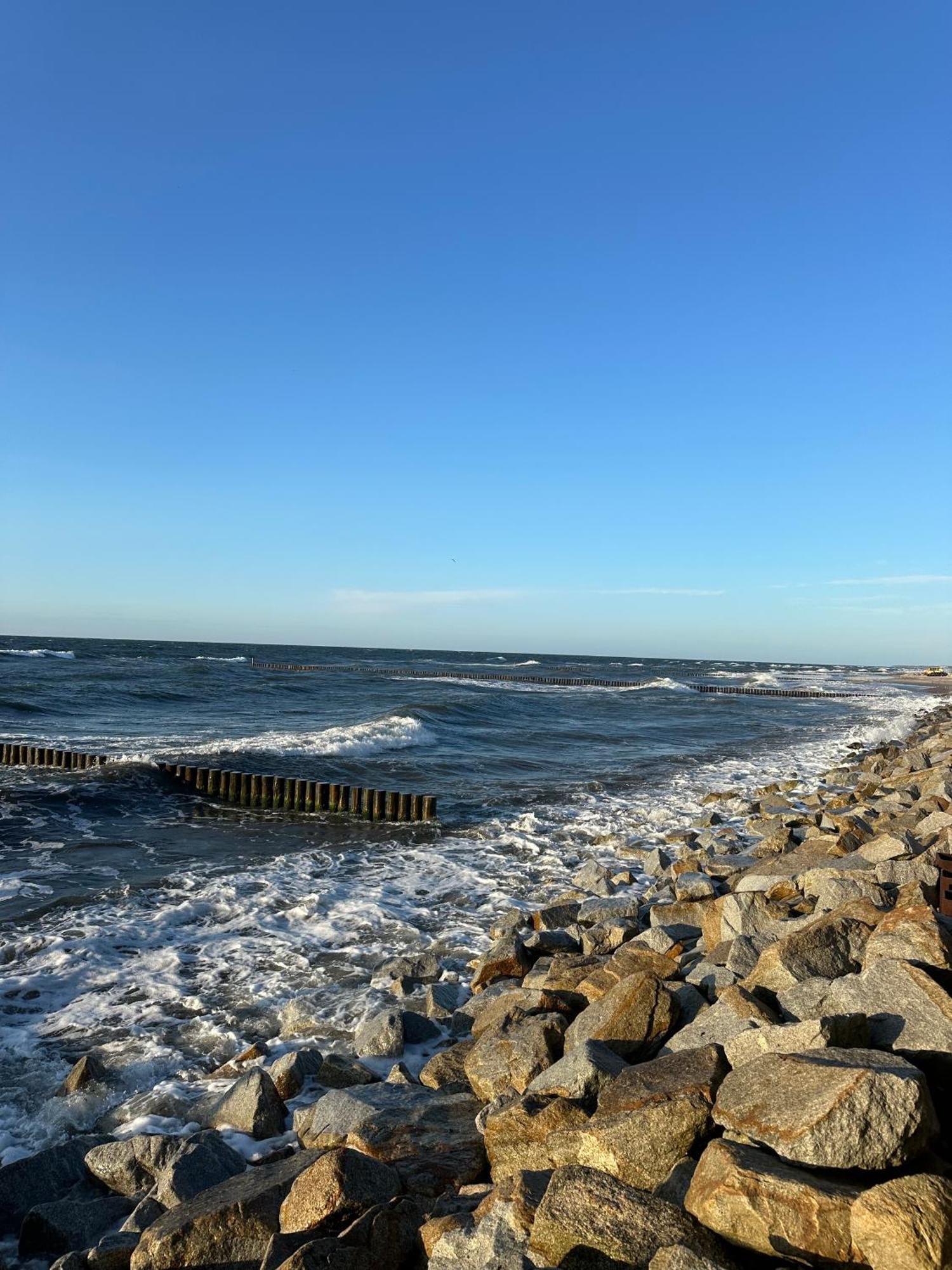 4Summer Kolobrzeg Apartamenty White Blue Sauna & Fitness & Parking 100 Metrow Do Pieknej Szerokiej Piaszczystej Plazy, Wspanialy Widok Z Duzego Tarasu! 100 Meter Zu Einem Schoenen Breiten Sandstrand, Herrliche Aussicht Von Einer Grossen Terrasse! 외부 사진